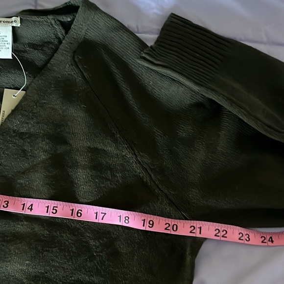 Sweet Romeo Skull Back Open Cardigan - Picture 10 of 10